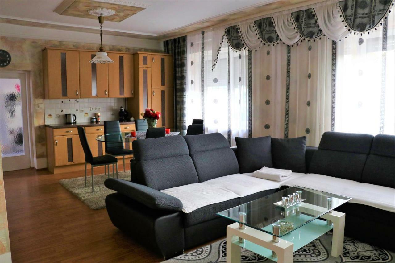 The Lakehouse Villa Neusiedl Am See Wienerstrasse 8 エクステリア 写真