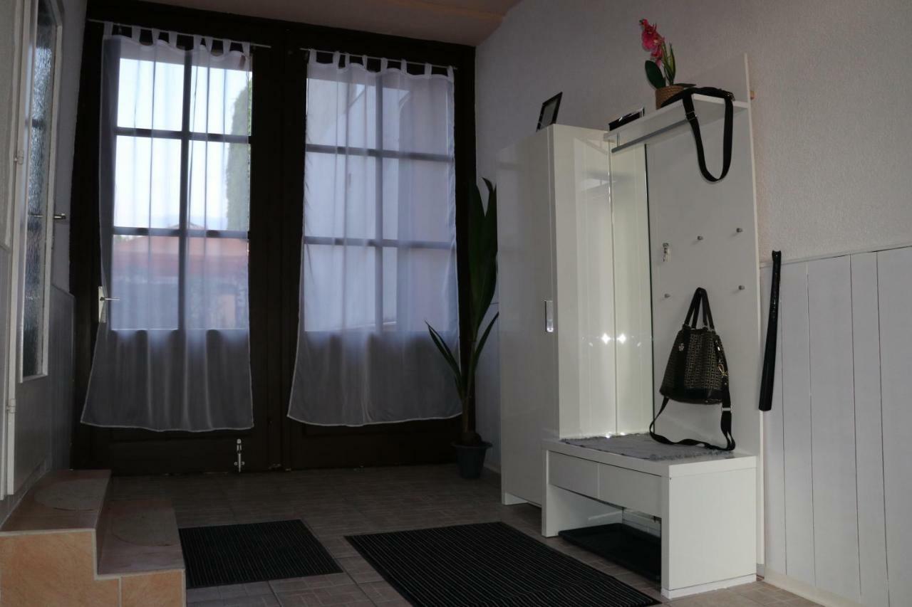 The Lakehouse Villa Neusiedl Am See Wienerstrasse 8 エクステリア 写真